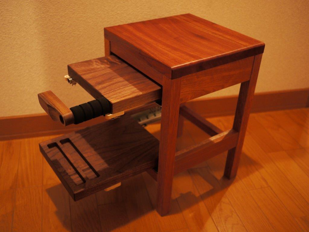 custom_stool1